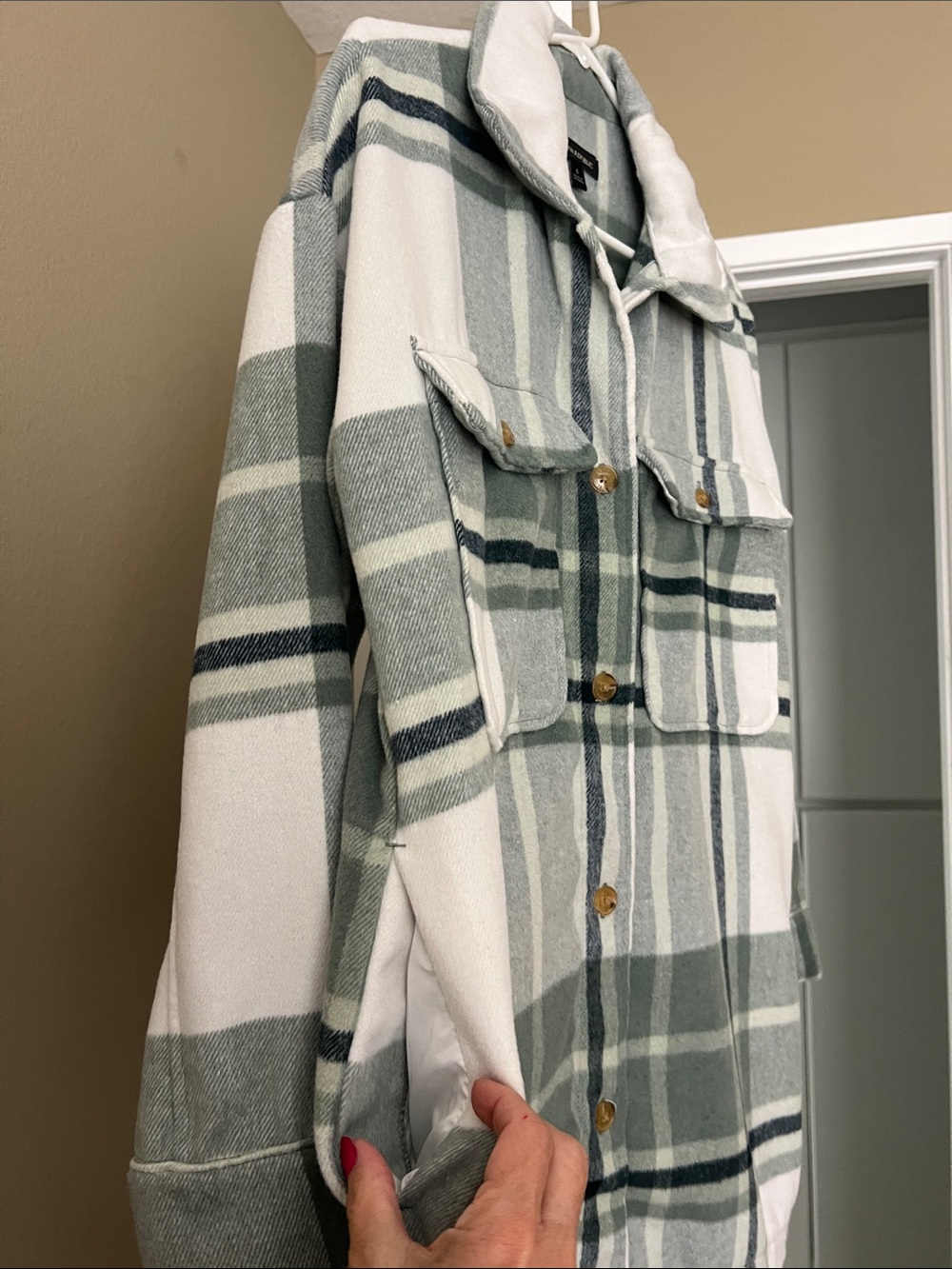 Banana Republic Plaid Button-Front Shacket Jacket in Sage and Cream